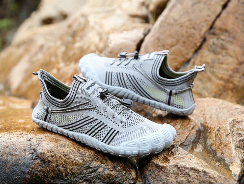 Presentation de la chaussure aquatique Sport-X gris de chez Aquashoes
