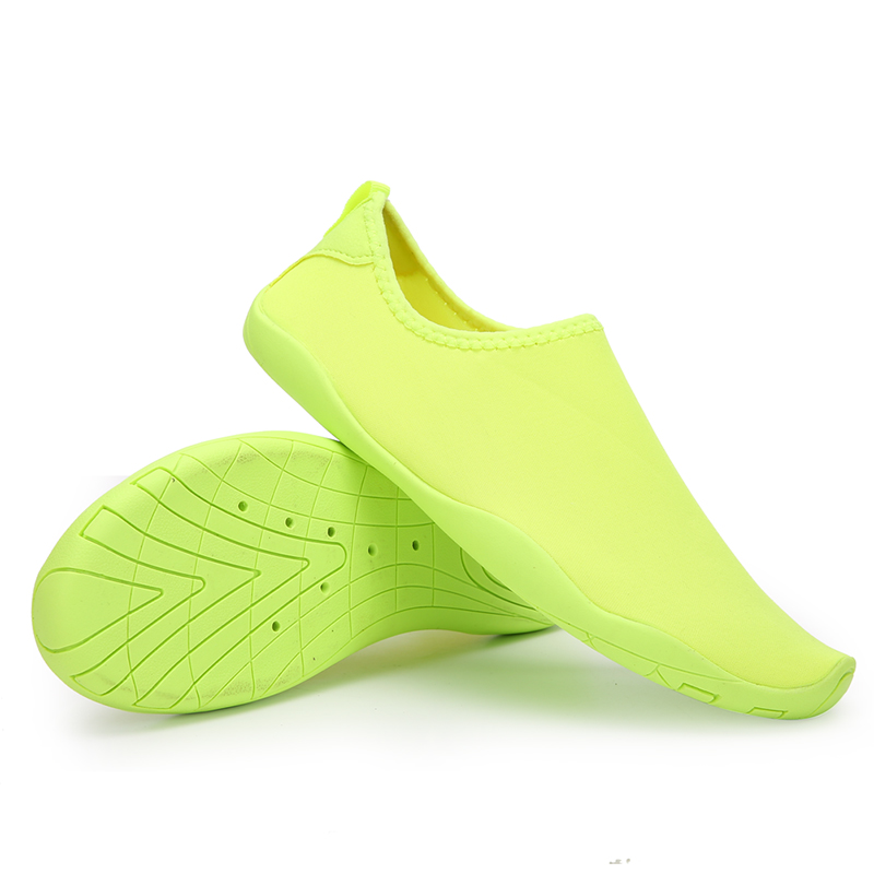 collezione Uny Aquashoes