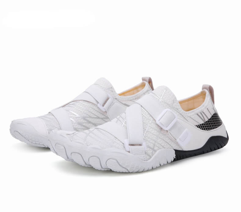 Weiße Aqualice-Schuhe von Aquashoes