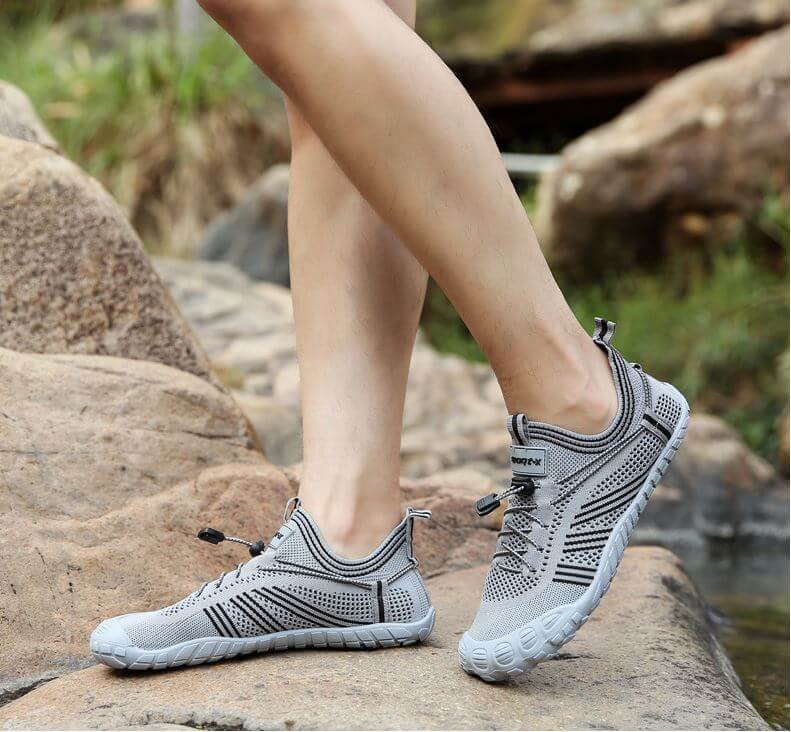 Presentation de la chaussure aquatique Sport-X gris de chez Aquashoes