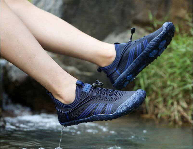 Présentation de la chaussure aquatique Sport-X bleu de chez Aquashoes